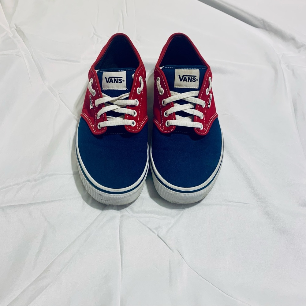 Vans Atwood. Practically brand new. Only worn two times. Price is negotiable. - Picture 2 of 9